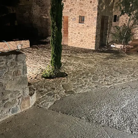 De Ensueno En Con 9 Dobles Con Banos Privados Y Piscina De 20m X 2,70m Tatil Evi Cantallops